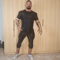 Amorsey 3/4 tights black/yellow
