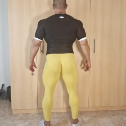 Butt scrunch tights YELLOW