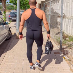 Butt Enhancing Gym Tights BLACK