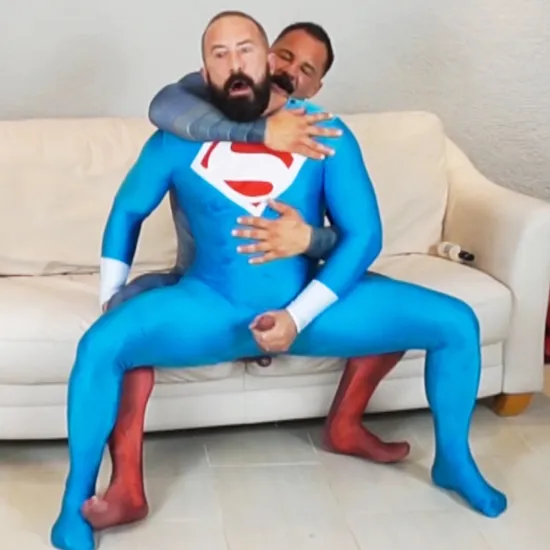 SUPERHERO HOOK UP