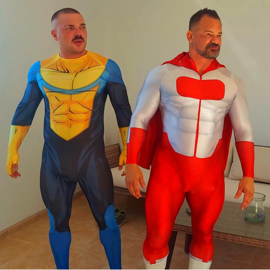 Omniman and Invincible tag team The Immortal