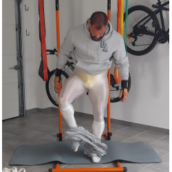 YOUR PERSONAL TRAINER