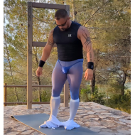 MUSCLE YOGA IN PANTYHOSE